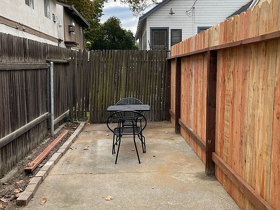 5th image of 2121 15th St #9