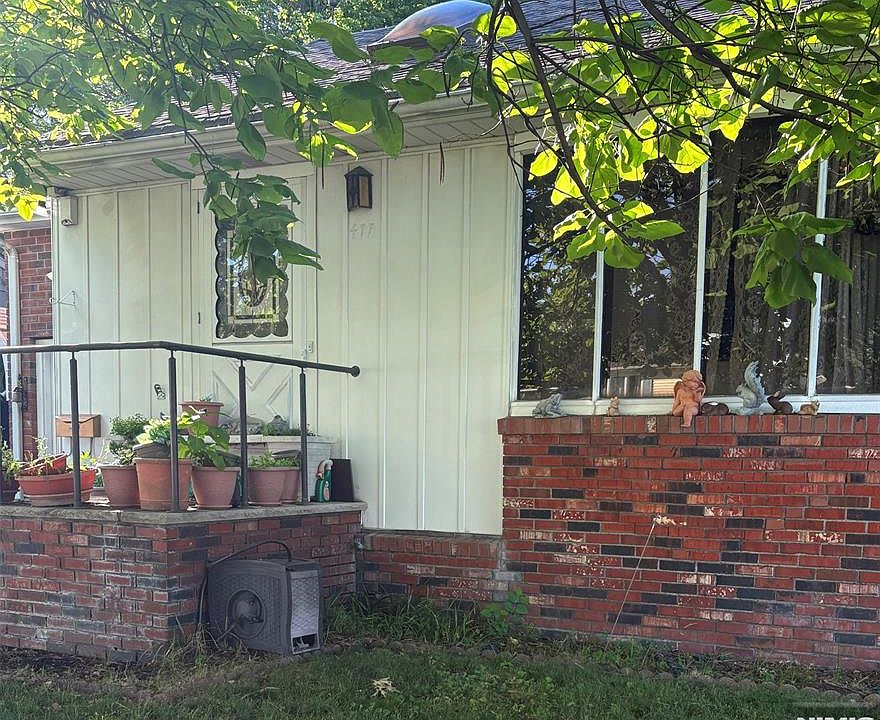 1st image of 477 Steinway Road