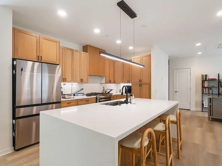 809 Brickyard Ln — Photo 11