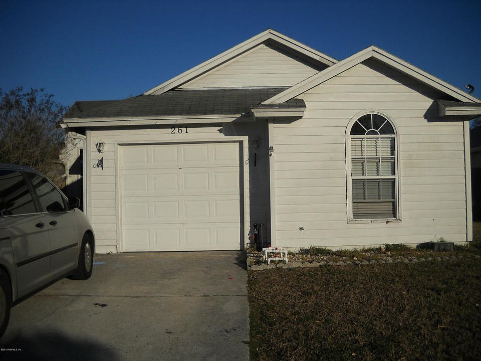 1st image of 261 Carriann Cove Trl W