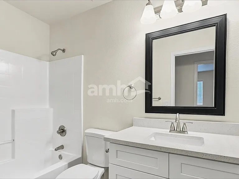 4071 E Abraham Ln — Photo 16