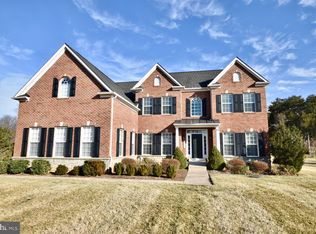 15819 Wavyleaf Ct, Gainesville, VA 20155