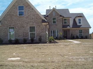 7129 E Harrier Dr, Olive Branch, MS 38654
