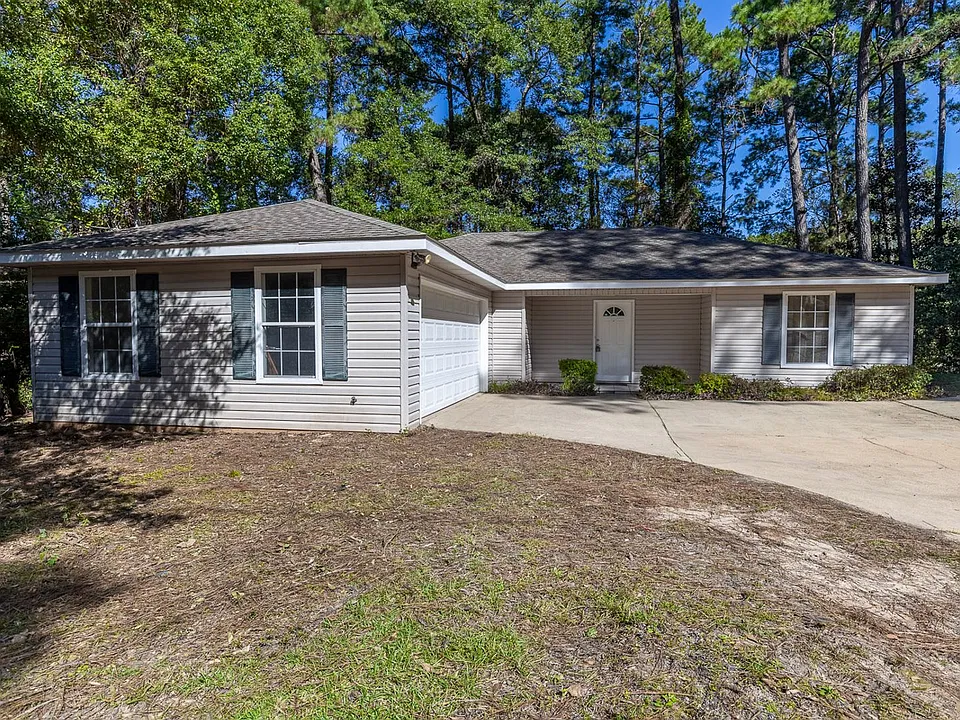 121 Creekside Dr