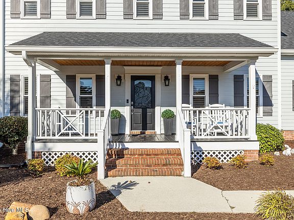 4th image of 1801 Clubhouse Drive
