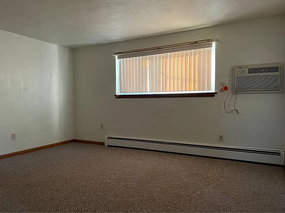 2 bed, 750 sqft, $1,175 — Photo 4
