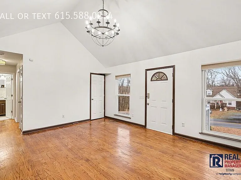 7184 Chester Rd — Photo 7