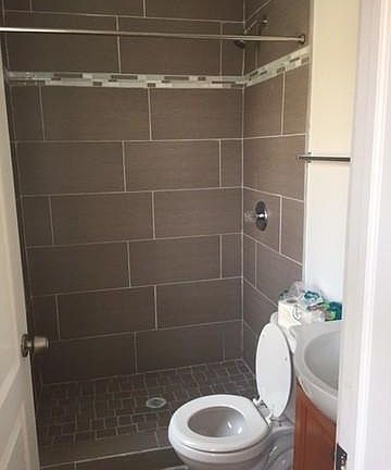 3rd image of 1511 W Fullerton Ave #1023