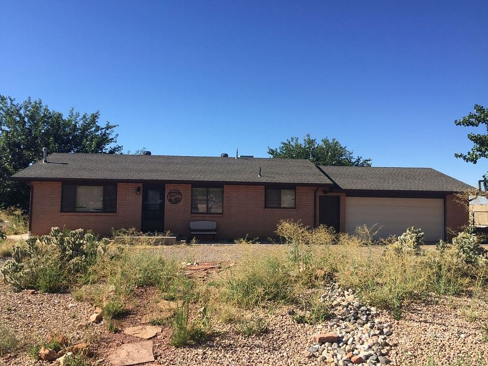 1st image of 941 W Chamberlain Dr