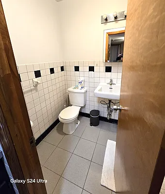 Rented by Voro, LLC | media 3