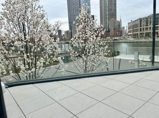 85 Commercial St #1E, Brooklyn, NY 11222