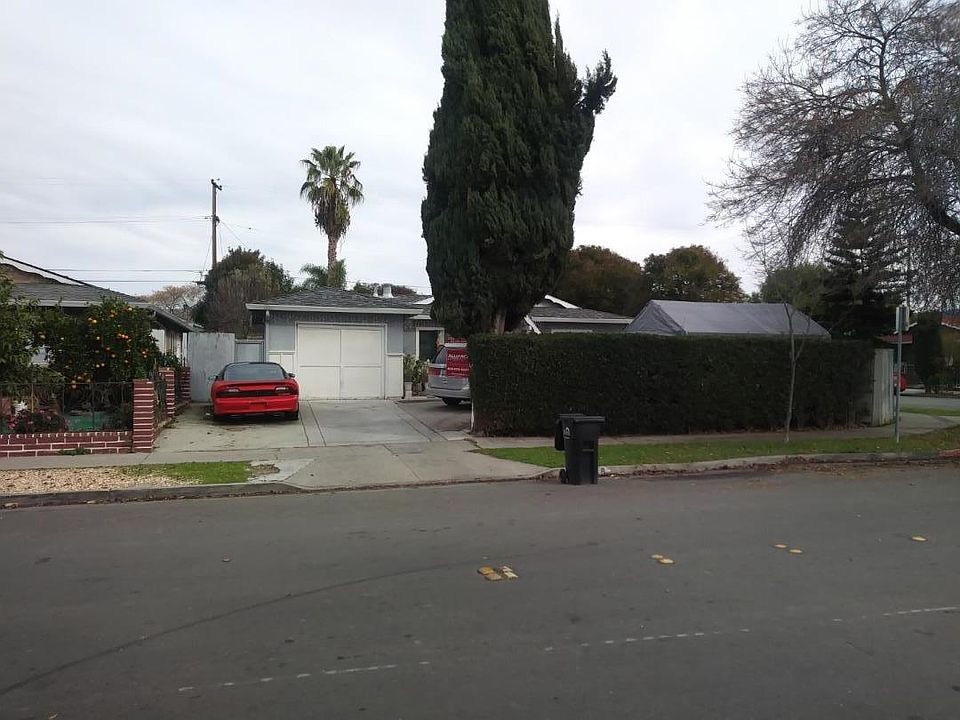 1st image of 2798 Ophelia Ave