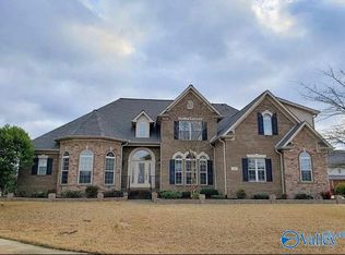 101 Windflower Cir SW, Huntsville, AL 35824