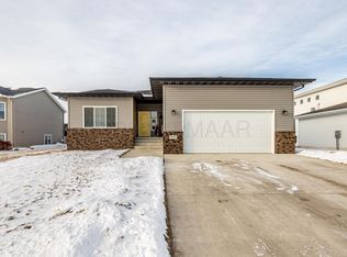 3836 10th Ave S, Moorhead, MN 56560