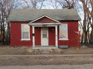 703 C Ave W, Oskaloosa, IA 52577