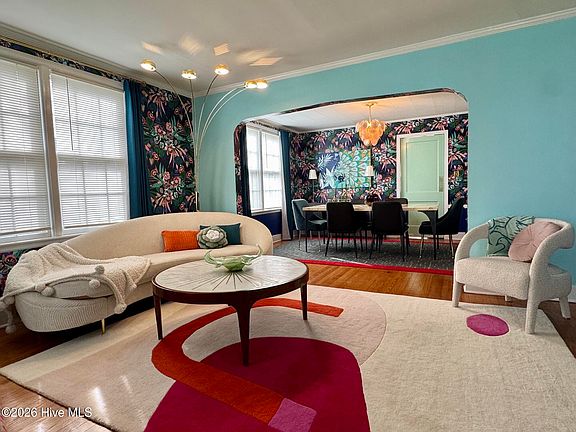 4th image of 2844 Lombardy Court
