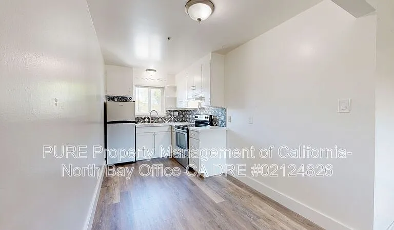 555 Dexter St #H — Photo 10