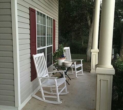 3rd image of 137 White Rd