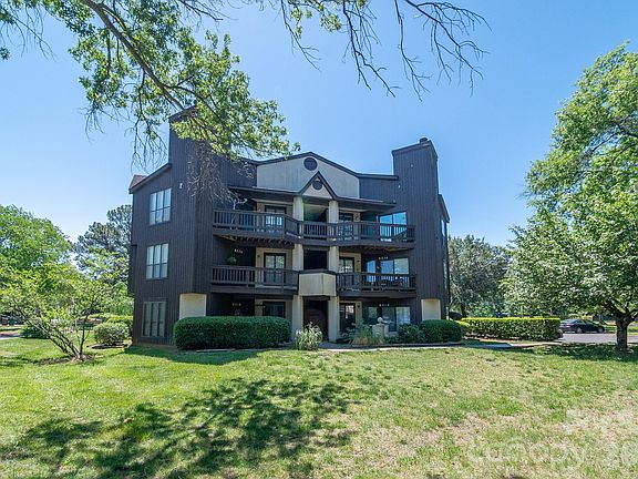 2nd image of 8216 Cedar Glen Dr
