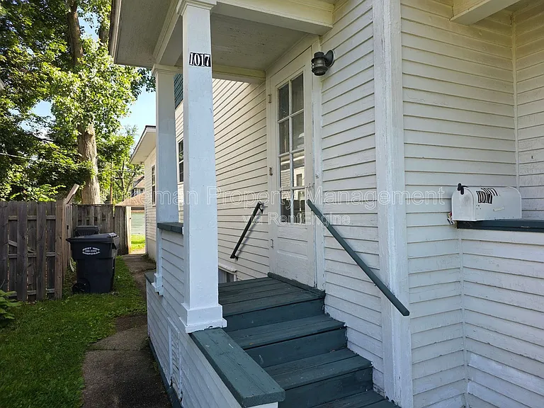 1019 Egleston Ave #1017 — Photo 9