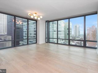 2101 Market St UNIT 2206, Philadelphia, PA 19103