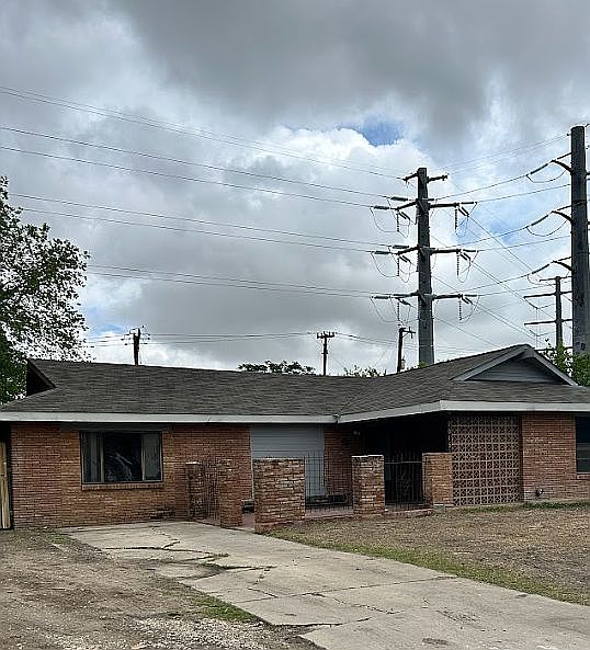 1st image of 7815 Gallop Dr