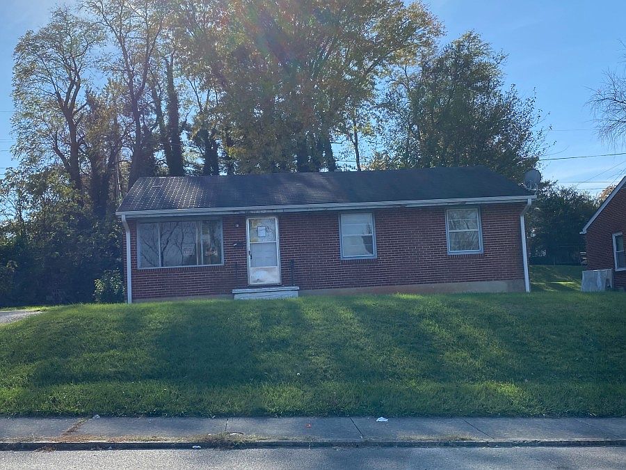 1st image of 3040 Ferncliff Ave NW