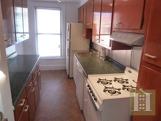 Rented by Halstead Real Estate | media 19
