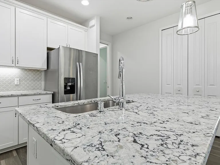 155 Weekend Ave — Photo 30