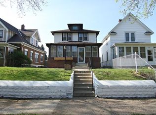 1202 Thomas Ave, Saint Paul, MN 55104