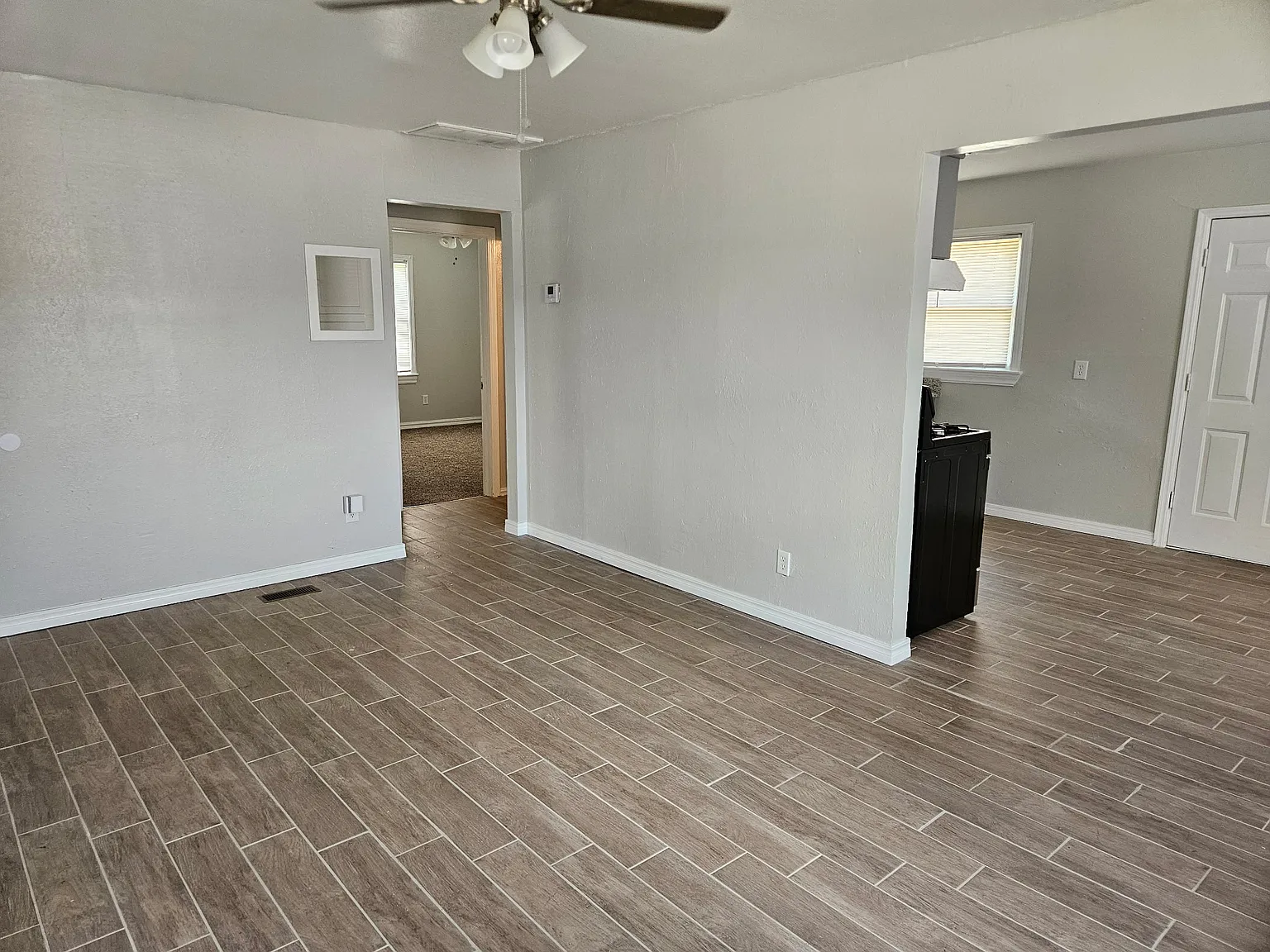 2 bed, 796 sqft, $1,025 — Photo 2