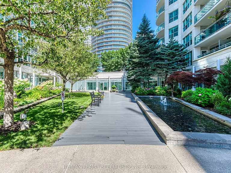600 Queens Quay W #Penthouse 03 — Photo 3