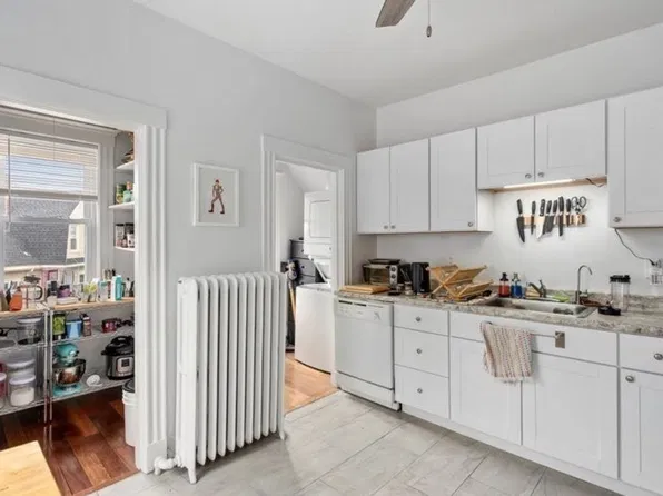 769 Broadway Unit 2, Somerville, MA 02144