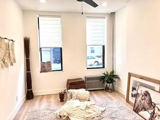 Rented by Douglas Elliman | media 16