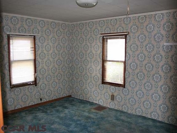 5th image of 303 Strouse Ave