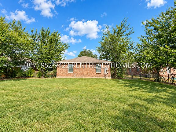3rd image of 2528 Pinon Ct