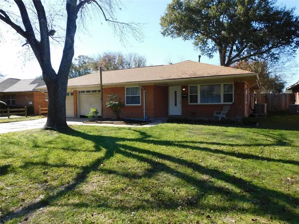 2010 Locklaine Drive, Pasadena, TX 77502