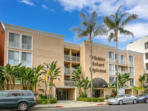 3rd image of 535 S Hobart Blvd #306