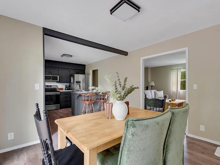 134 Valleyview Dr — Photo 15