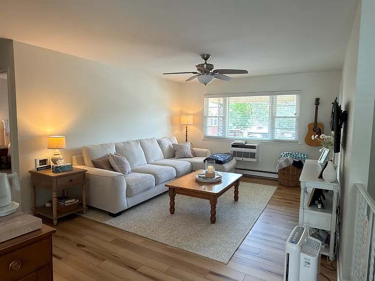 422 Ringwood Ave #C220 — Photo 2