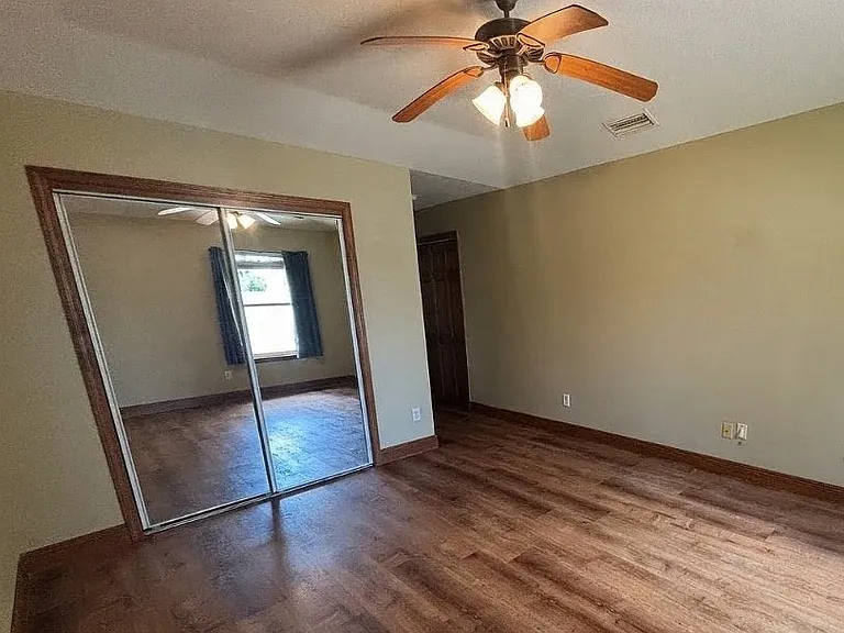 4701 Deerfield Dr — Photo 7