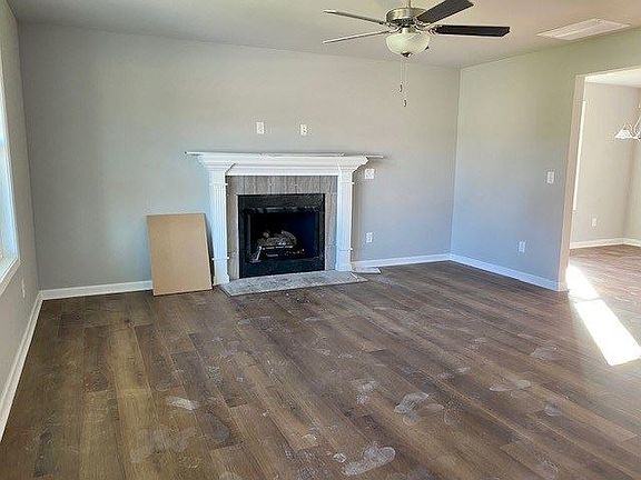 2nd image of 205 Highland Park Dr