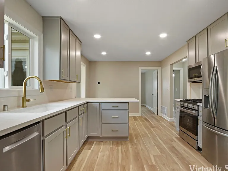 1523 22nd Ave — Photo 7