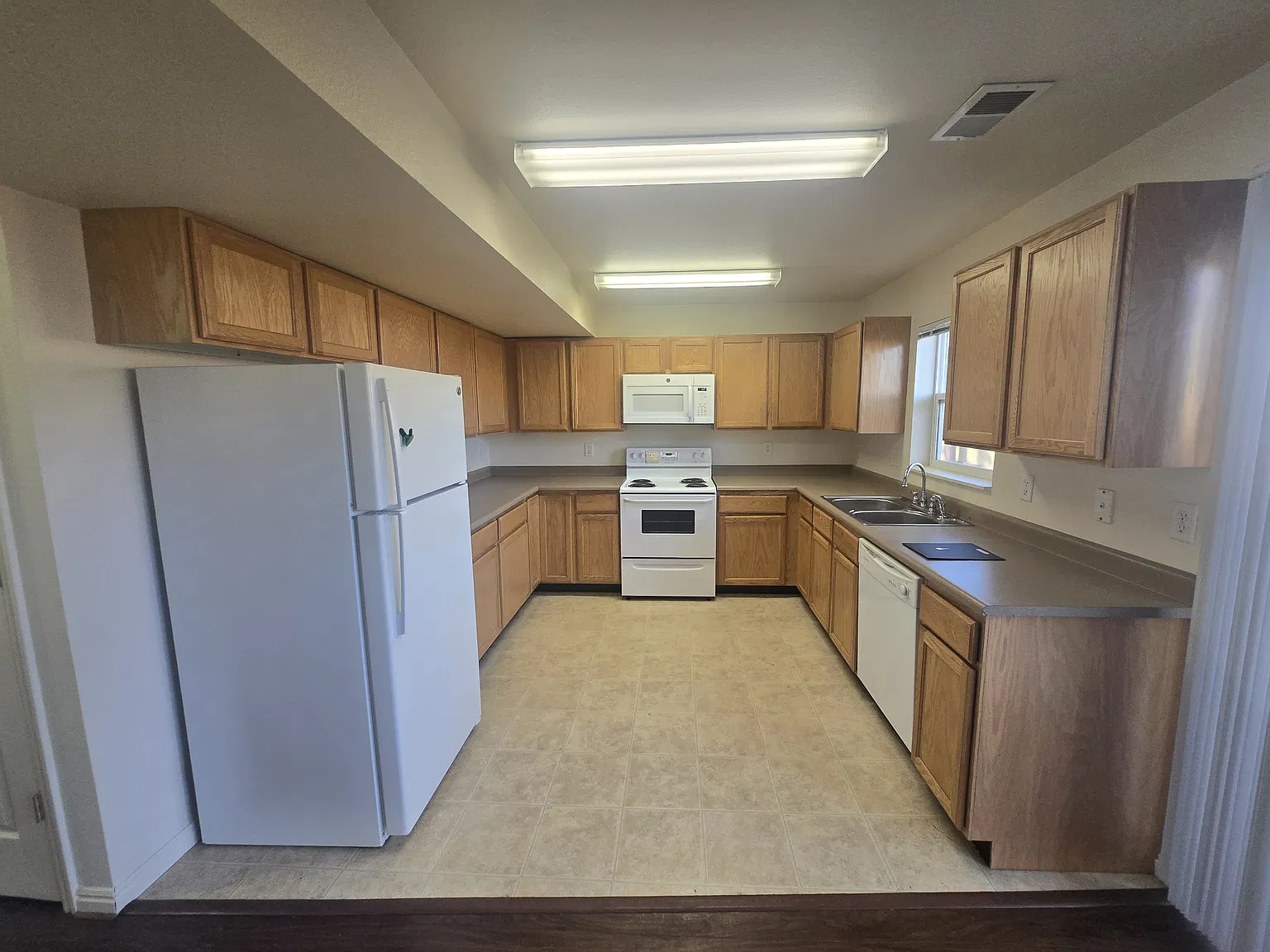 336 N. Maybell - 1 — Photo 4