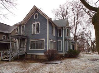 303 S 3rd St, Rockford, IL 61104