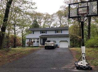 2 Keim Dr, Pomona, NY 10970