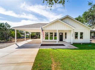 725 Circleview Dr, Canyon Lake, TX 78133