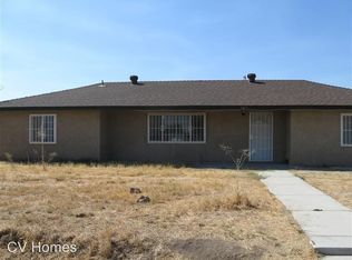 562 W Clark St, Madera, CA 93638