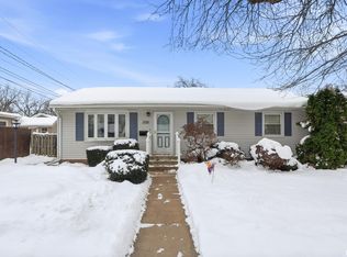 1508 32nd St, Moline, IL 61265