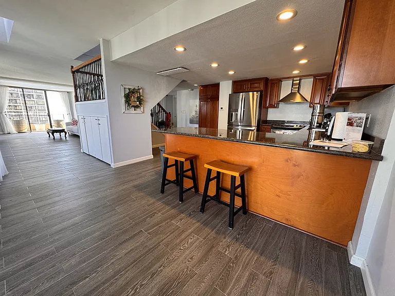 311 Ohua Ave #Penthouse 4 — Photo 38